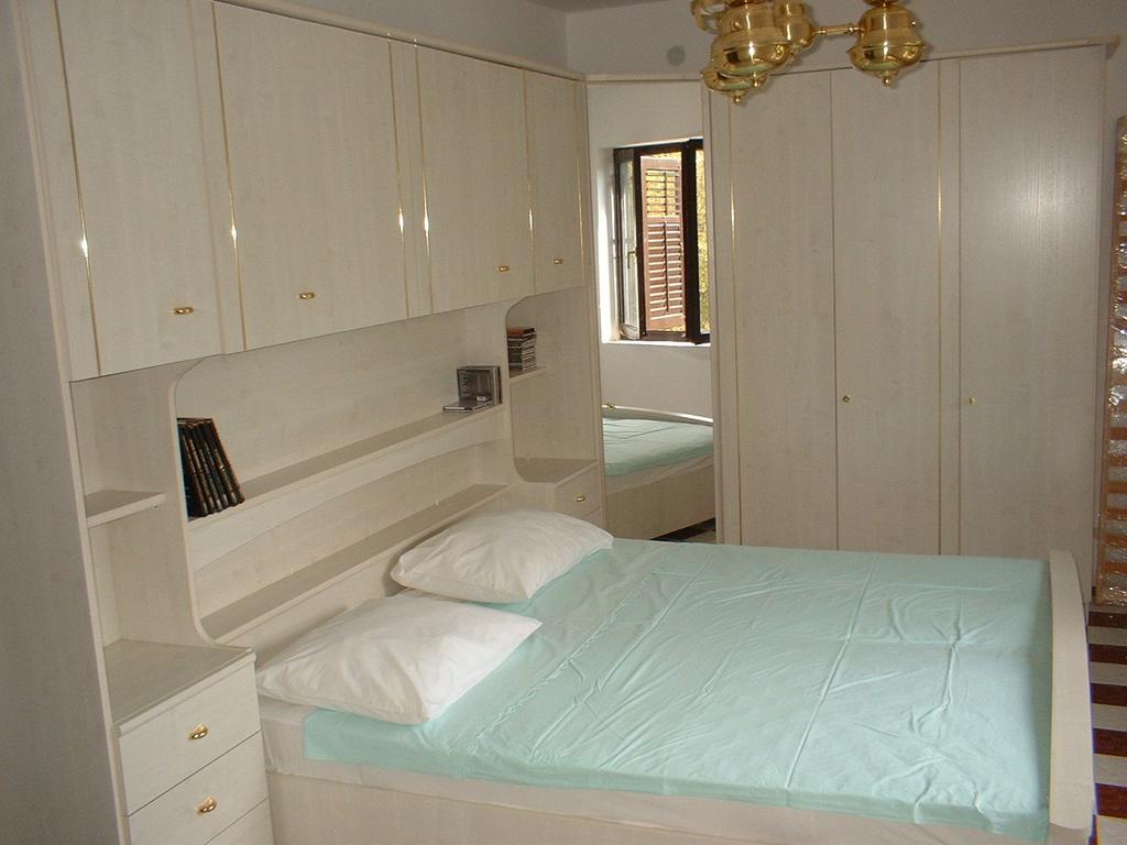 Apartment Dobrinj 1 ภายนอก รูปภาพ