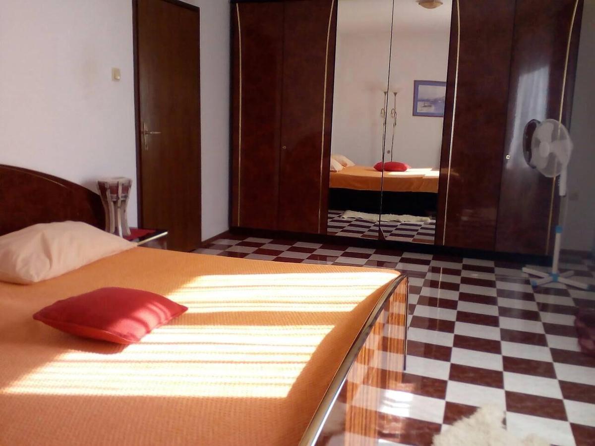Apartment Dobrinj 1 ภายนอก รูปภาพ