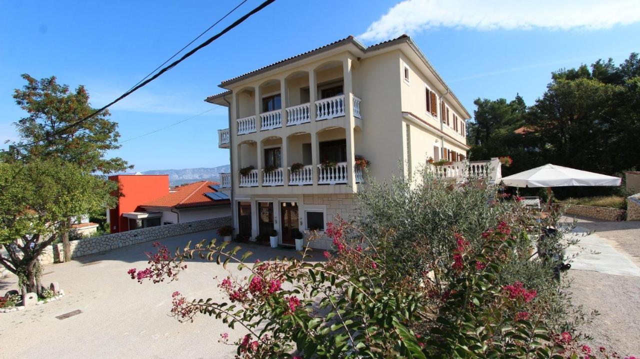 Apartment Dobrinj 1 ภายนอก รูปภาพ