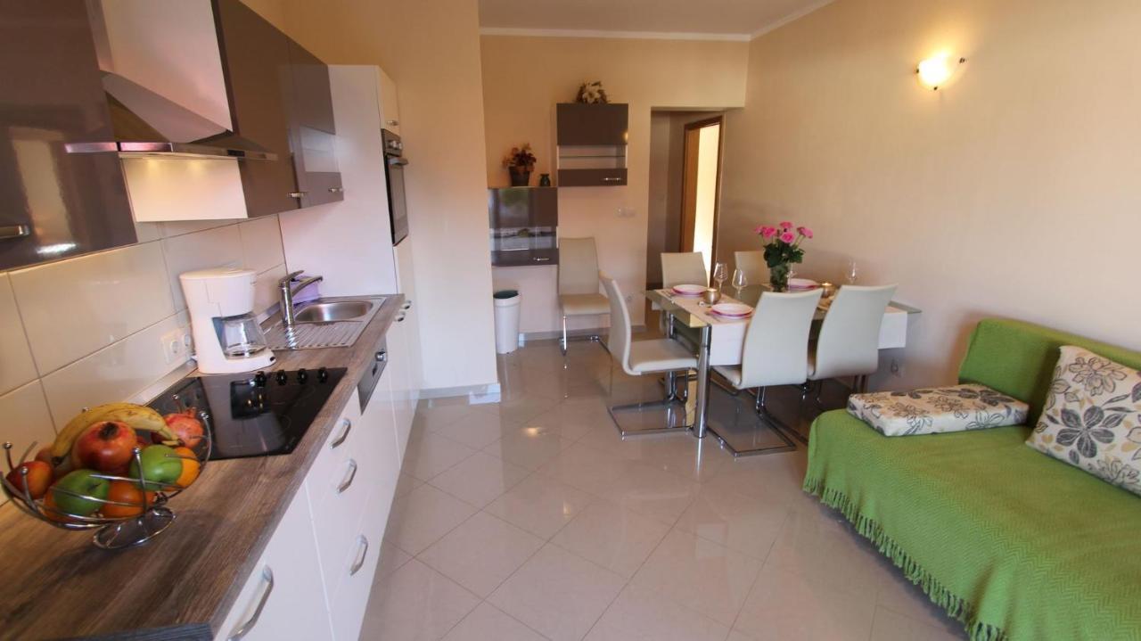 Apartment Dobrinj 1 ภายนอก รูปภาพ